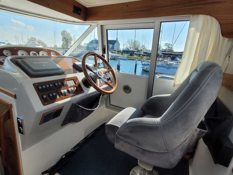 Nimbus 380 Commander foto 21