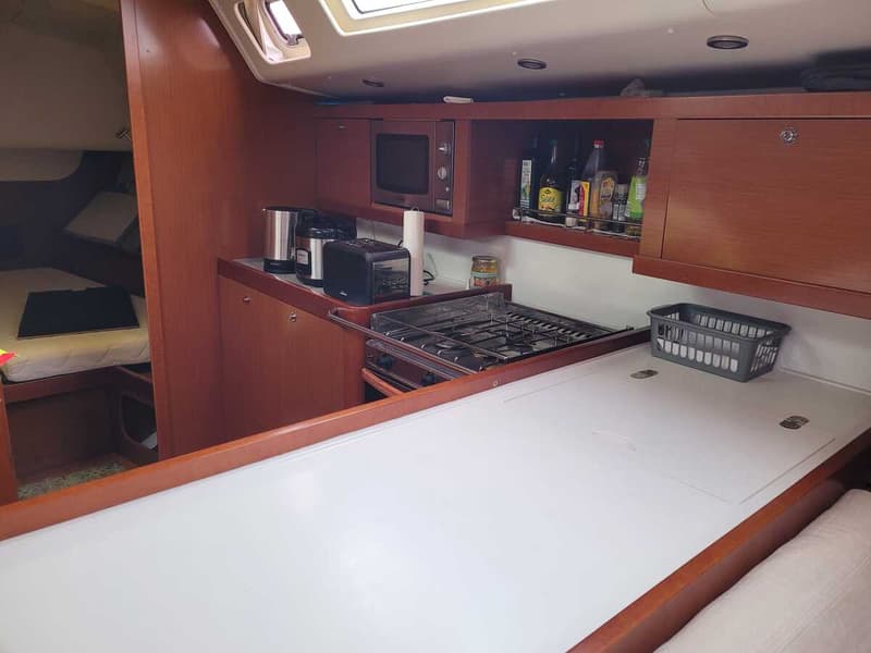 Beneteau Oceanis 54 foto 12