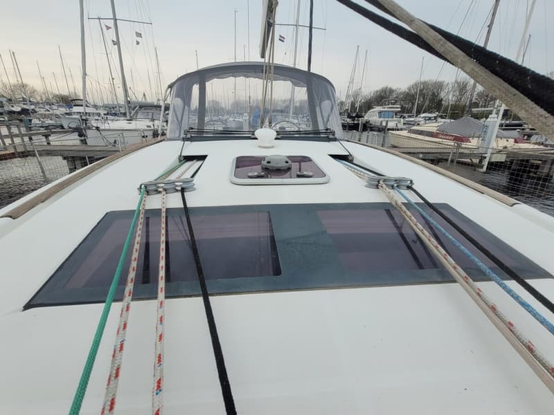 Beneteau Oceanis 54 foto 22