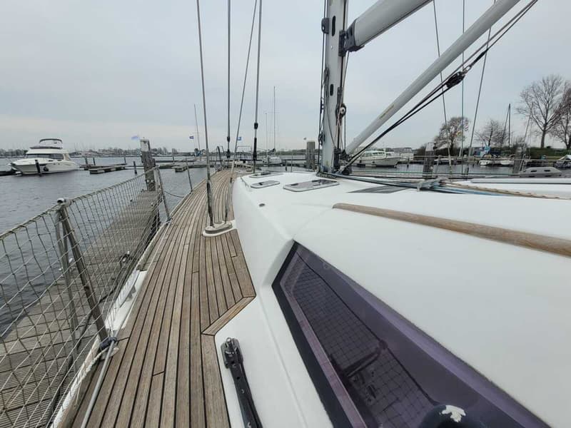 Beneteau Oceanis 54 foto 29