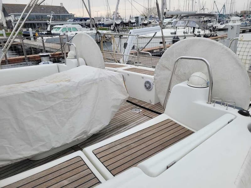 Beneteau Oceanis 54 foto 37