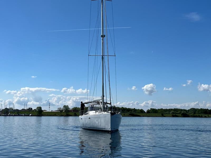 Beneteau Oceanis 54 foto 50
