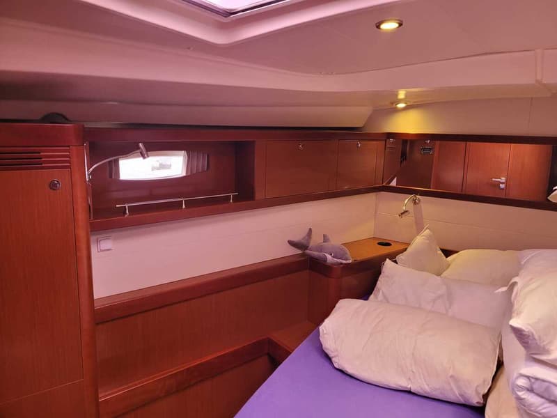 Beneteau Oceanis 54 foto 9