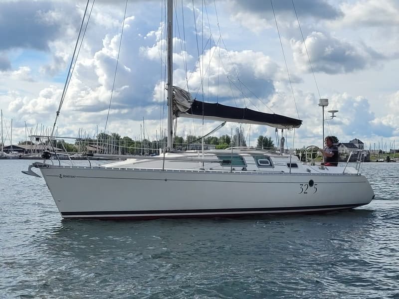 Beneteau First 32S5 foto 1