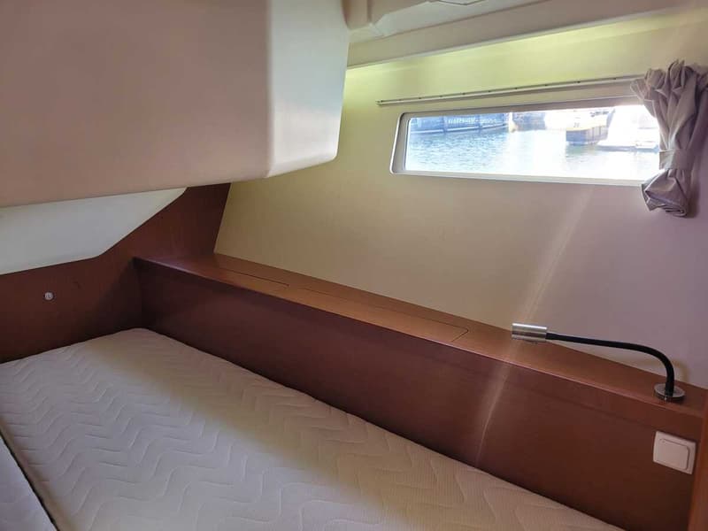 Beneteau Oceanis 45 foto 18