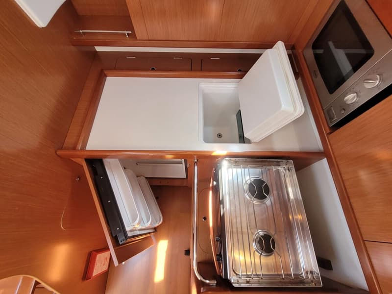 Beneteau Oceanis 43 foto 12