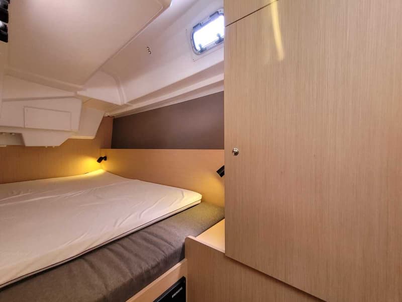 Beneteau Oceanis 35 foto 19