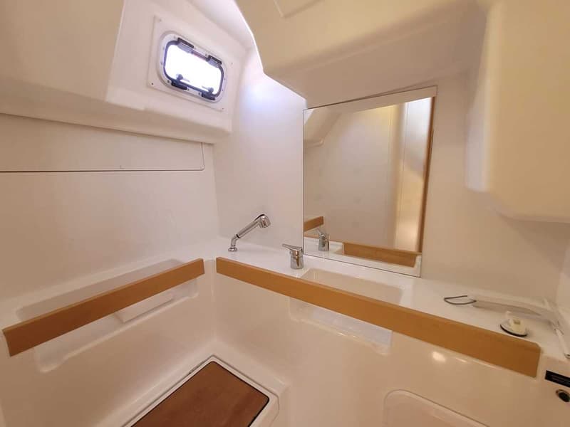 Beneteau Oceanis 35 foto 23