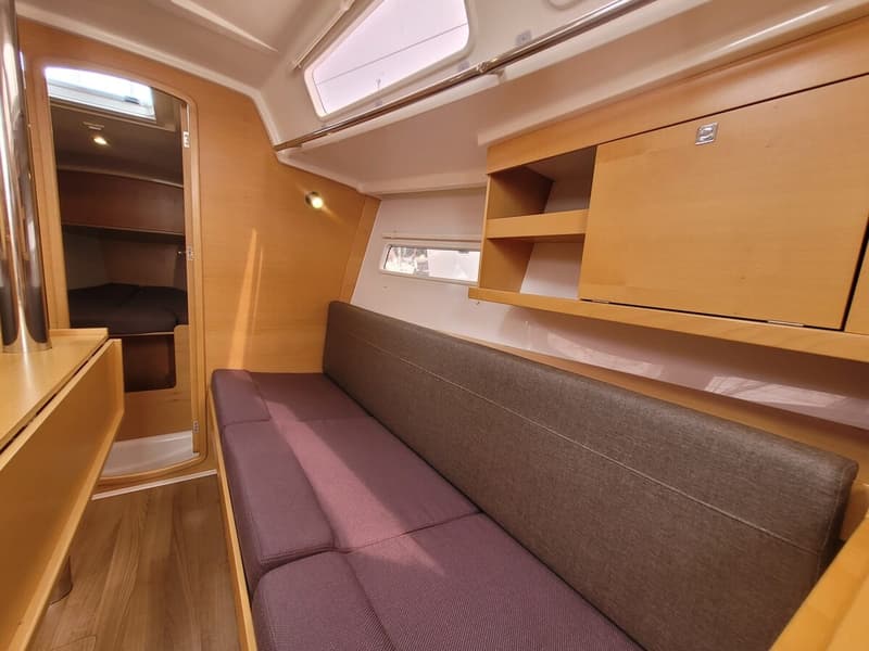 Jeanneau Sun Odyssey 319 foto 14