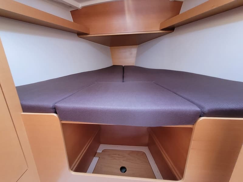 Jeanneau Sun Odyssey 319 foto 17