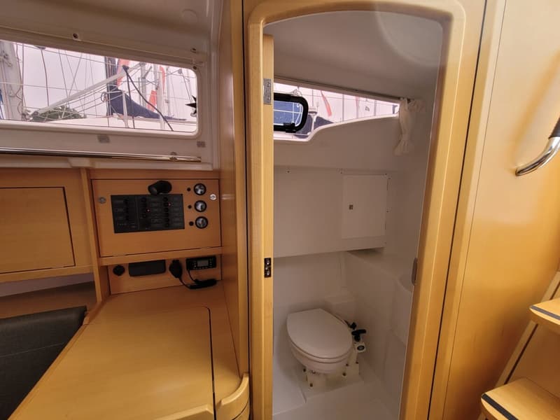 Jeanneau Sun Odyssey 319 foto 20