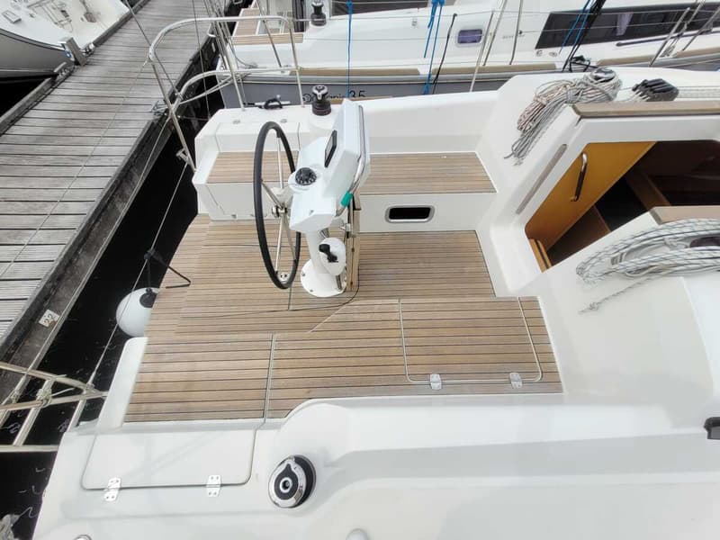 Jeanneau Sun Odyssey 319 foto 23