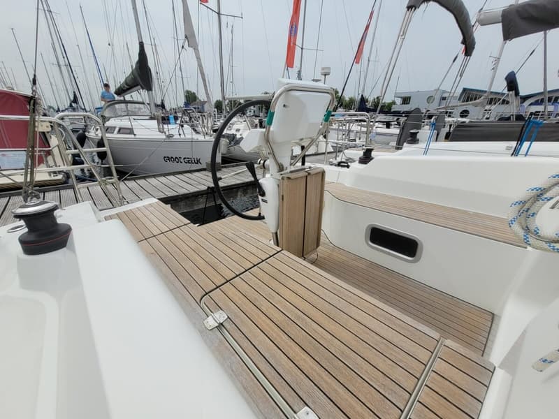 Jeanneau Sun Odyssey 319 foto 24