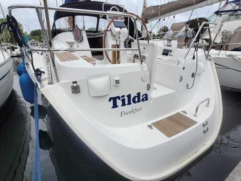 Beneteau Oceanis 373 Clipper foto 12