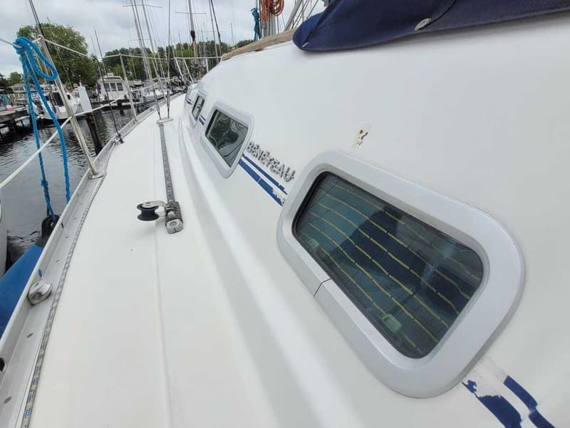 Beneteau Oceanis 373 Clipper foto 23
