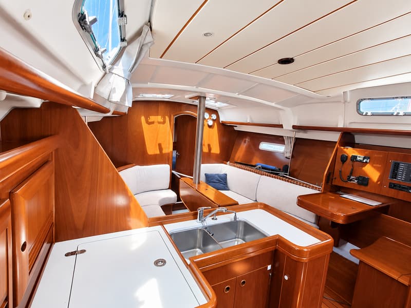 Beneteau Oceanis 373 Clipper foto 6