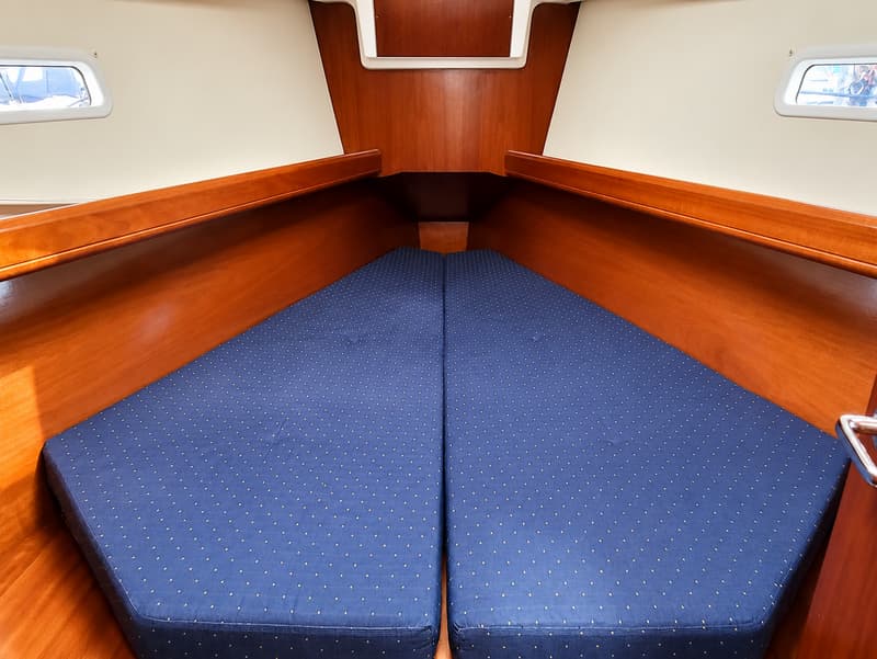 Beneteau Oceanis 373 Clipper foto 7
