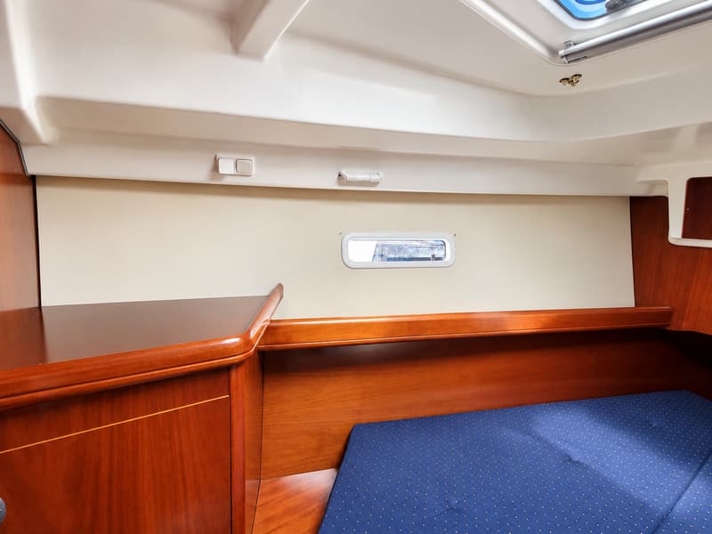Beneteau Oceanis 373 Clipper foto 8