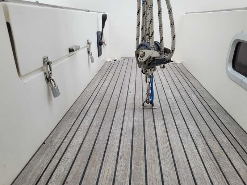 Hallberg Rassy 31 foto 15