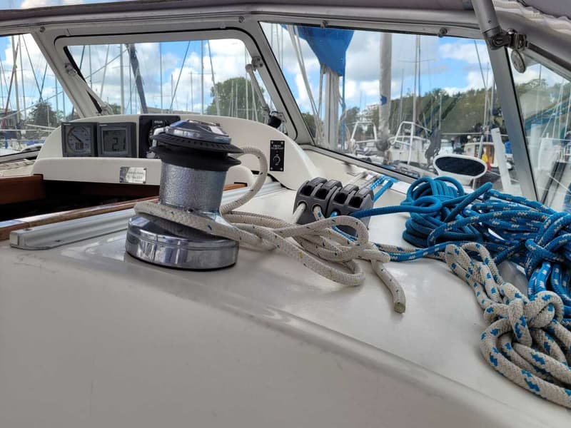 Hallberg Rassy 31 foto 17