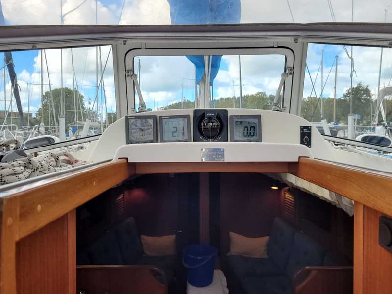 Hallberg Rassy 31 foto 18