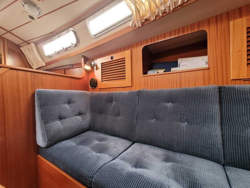 Hallberg Rassy 31 foto 5