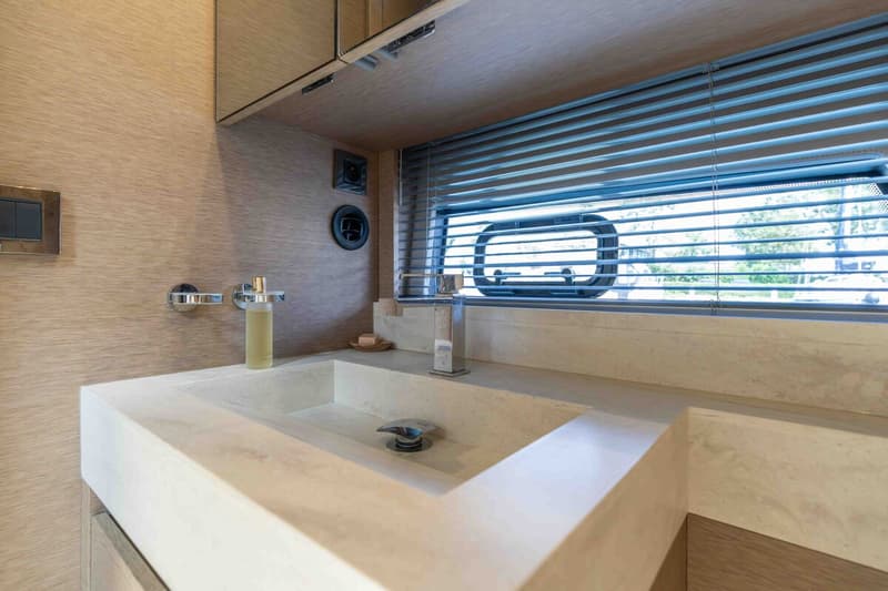 Jeanneau Prestige 520 Fly foto 11