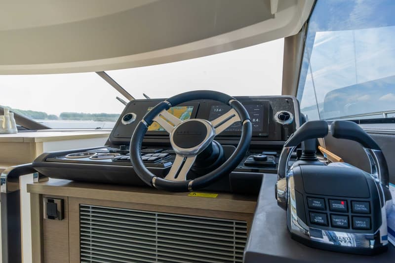 Jeanneau Prestige 520 Fly foto 24
