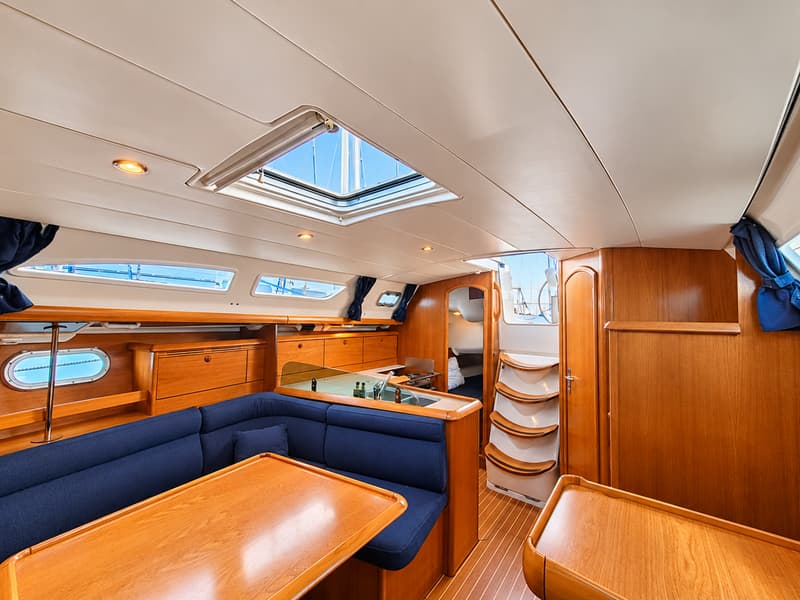 Jeanneau Sun Odyssey 37 foto 3