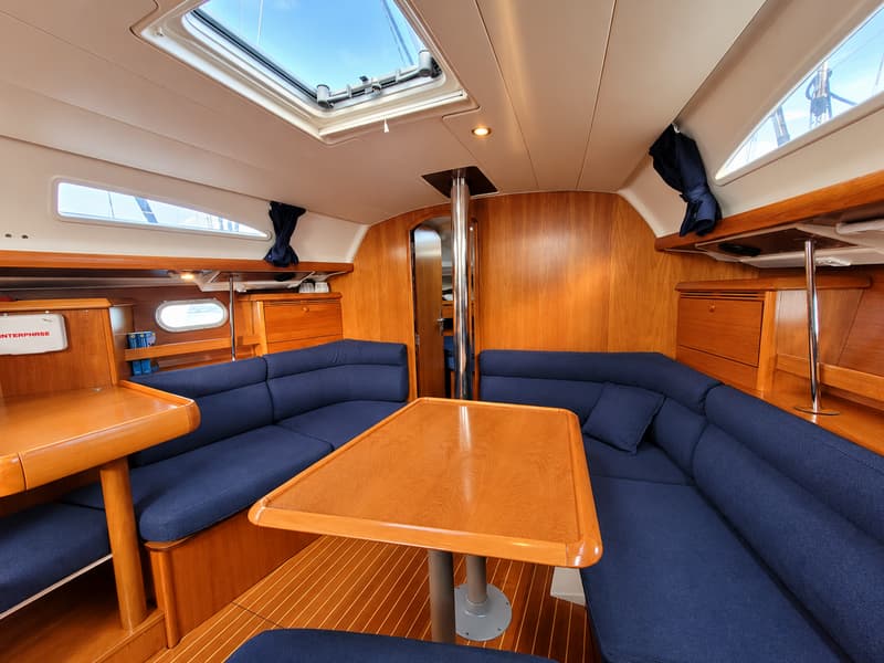 Jeanneau Sun Odyssey 37 foto 6
