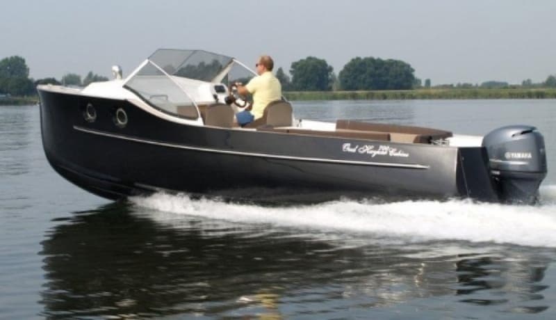 Oud Huijzer 700 Cabine foto 1