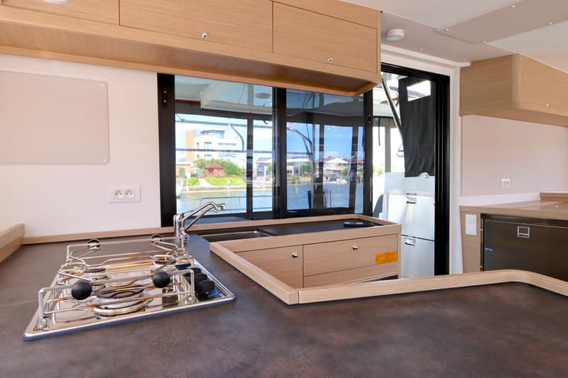 Lagoon 42 Full specs foto 11