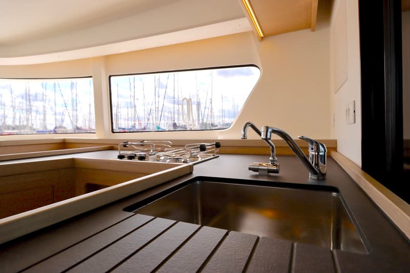 Lagoon 42 Full specs foto 18