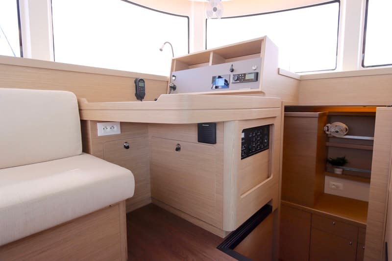 Lagoon 42 Full specs foto 22