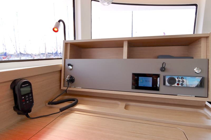 Lagoon 42 Full specs foto 23