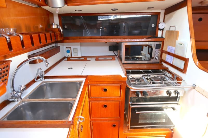 Holman & Pye Red Admiral 36 foto 7