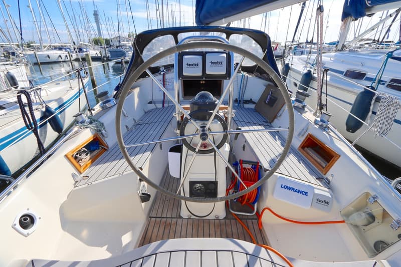 Bavaria 38 foto 53