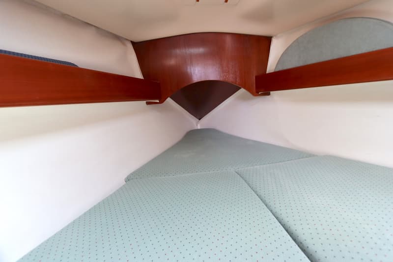Beneteau Oceanis 300 foto 13