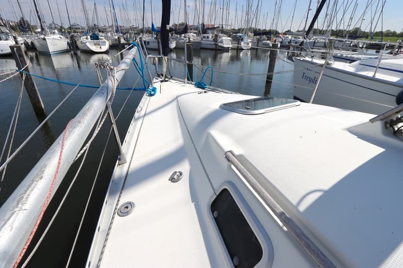 Beneteau Oceanis 300 foto 39