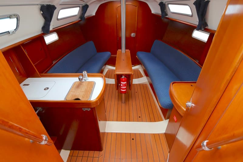 Beneteau Oceanis 311 Clipper foto 2