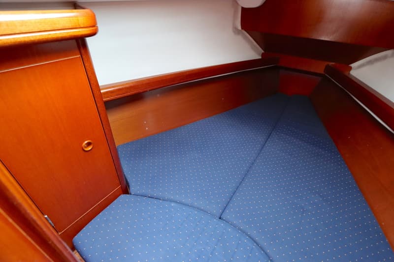 Beneteau Oceanis 311 Clipper foto 21