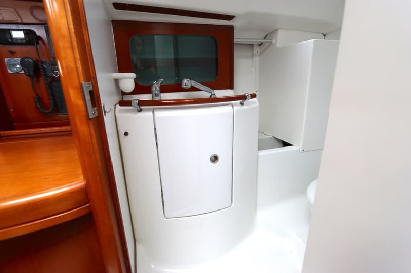 Beneteau Oceanis 311 Clipper foto 23