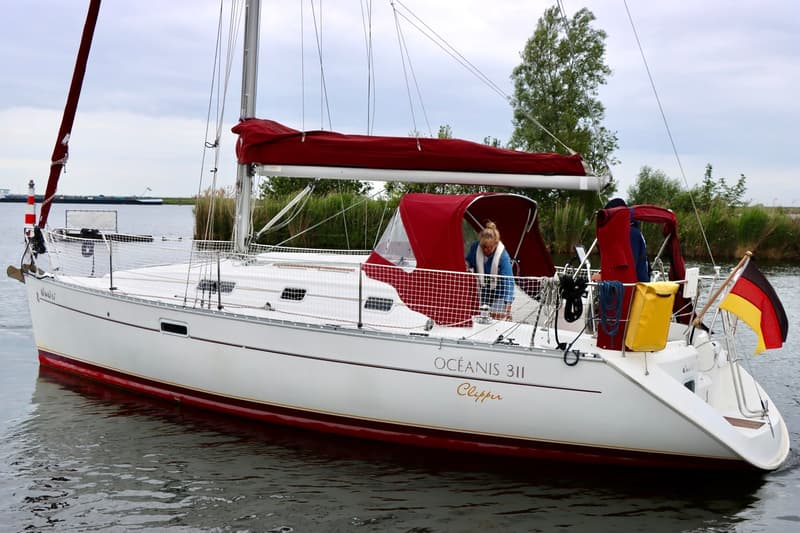 Beneteau Oceanis 311 Clipper foto 34