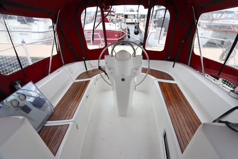 Beneteau Oceanis 311 Clipper foto 45