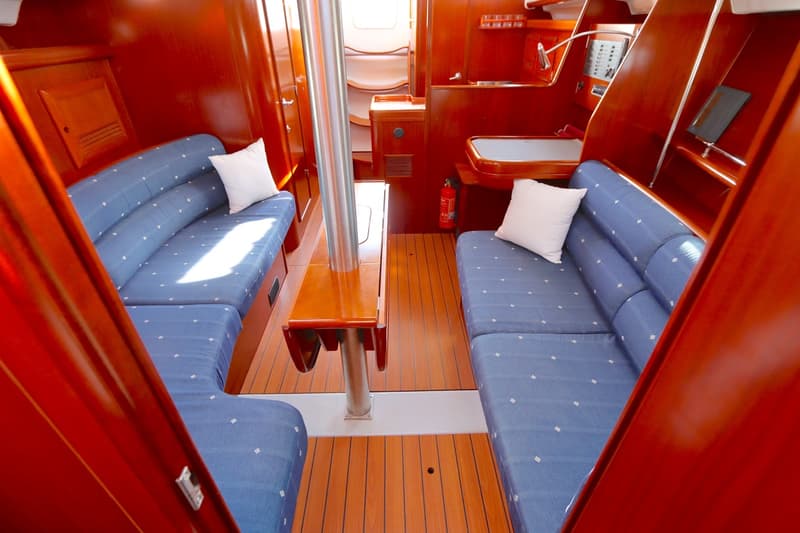 BENETEAU OCEANIS CLIPPER 373 foto 16