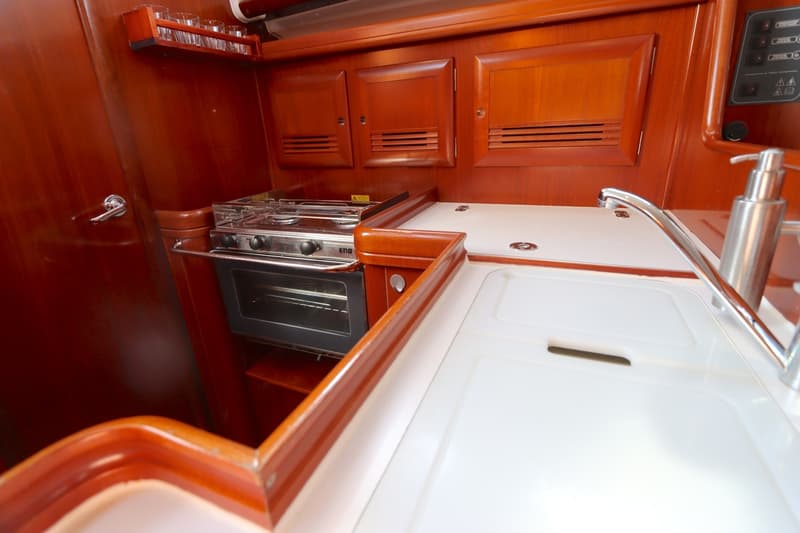 BENETEAU OCEANIS CLIPPER 373 foto 10