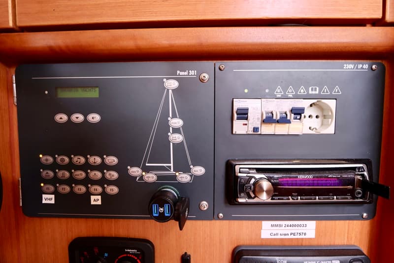 Bavaria 33 Cruiser foto 13