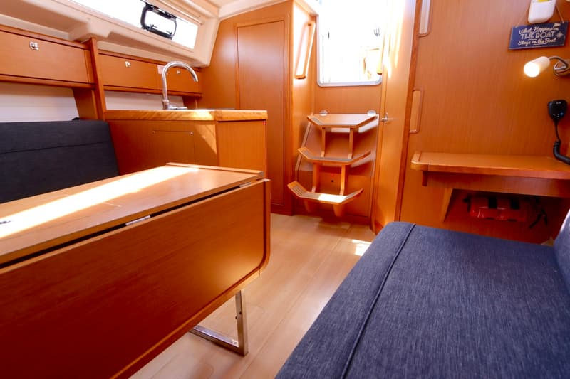 Bavaria 33 Cruiser foto 15