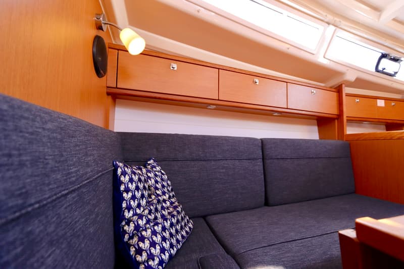 Bavaria 33 Cruiser foto 17