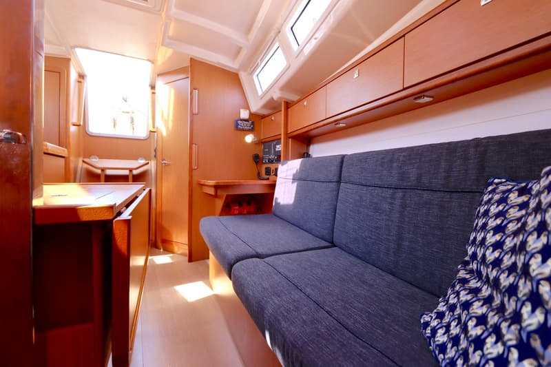 Bavaria 33 Cruiser foto 19